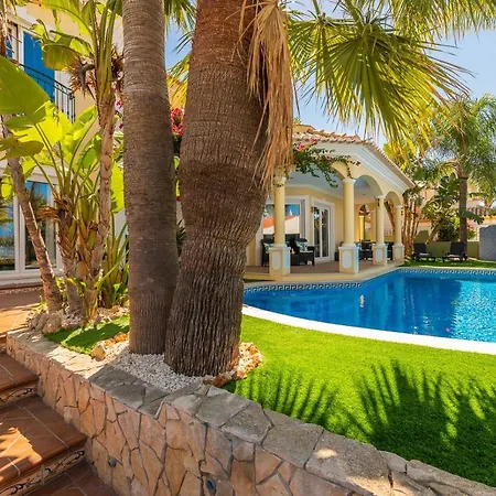 Daire Oasis Tropical, Jardim E Piscina! Portimão