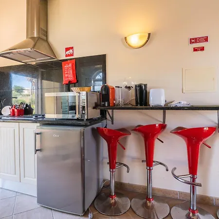 Oasis Tropical, Jardim E Piscina! Lägenhet Portimão