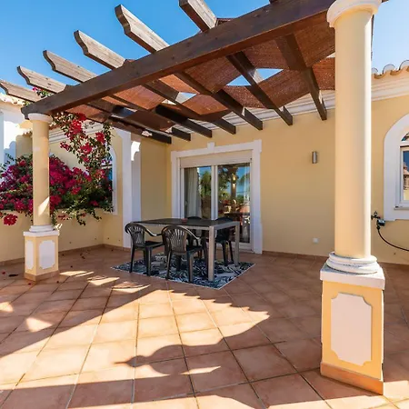 Oasis Tropical, Jardim E Piscina! Портиман